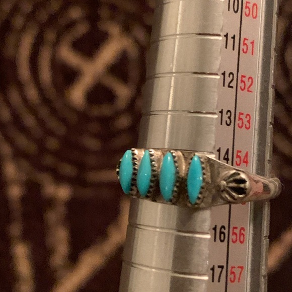 Zuni Turquoise Ring - Picture 4 of 7